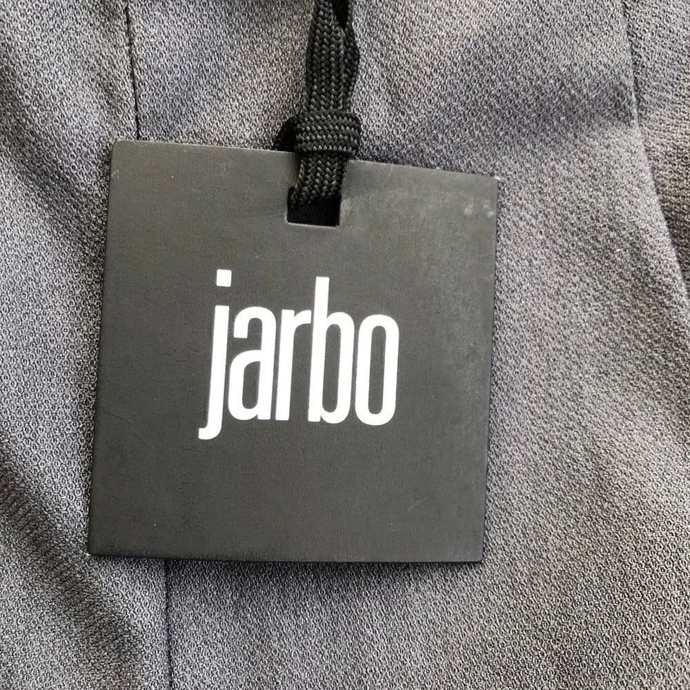 NEW ✨ Jarbo Collection Cropped Slit Stretch - Picture 8 of 9